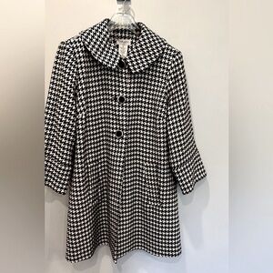 Black and White Houndstooth Coat